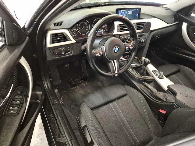 Bmw 3-serie 320i efficientdynamics edition executive; 1-kvg-66 - afbeelding 16 van  17