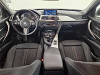 Bmw 3-serie 320i efficientdynamics edition executive; 1-kvg-66 - afbeelding 17 van  17