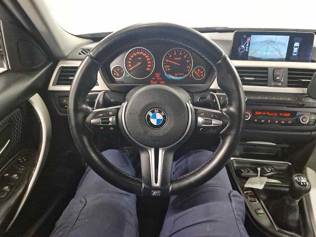 Bmw 3-serie 320i efficientdynamics edition executive; 1-kvg-66 - afbeelding 2 van  14