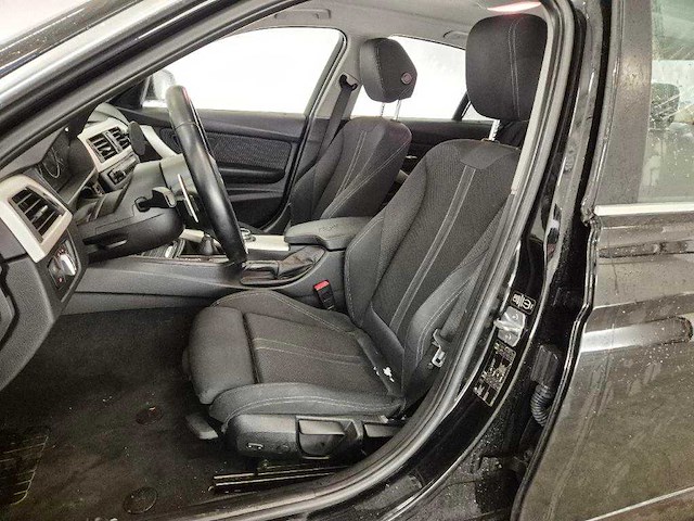 Bmw 3-serie 320i efficientdynamics edition executive; 1-kvg-66 - afbeelding 12 van  14