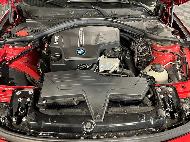 Bmw 3-serie 320i executive, 68-xfg-7 - afbeelding 14 van  24