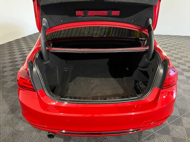 Bmw 3-serie 320i executive, 68-xfg-7 - afbeelding 19 van  24