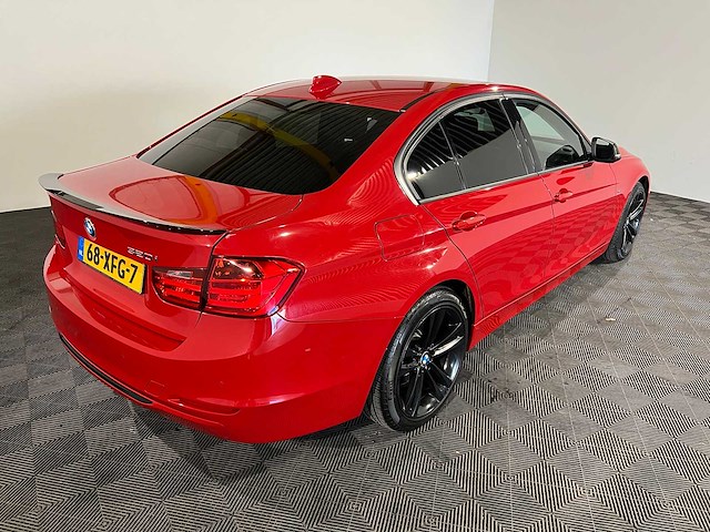 Bmw 3-serie 320i executive, 68-xfg-7 - afbeelding 20 van  24