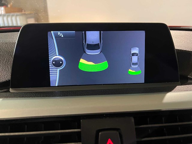 Bmw 3-serie 320i executive, 68-xfg-7 - afbeelding 20 van  24