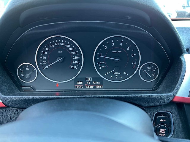 Bmw 3-serie 320i executive, 68-xfg-7 - afbeelding 3 van  24