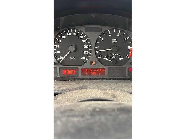 Bmw 3-serie 320i executive | 93-hp-jd i - afbeelding 4 van  13