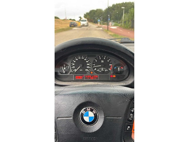 Bmw 3-serie 320i executive | 93-hp-jd i - afbeelding 6 van  13