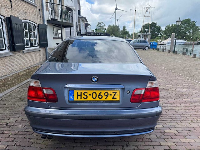 Bmw 3-serie 320i executive hs-069-z - afbeelding 18 van  23