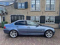 Bmw 3-serie 320i executive hs-069-z - afbeelding 20 van  23