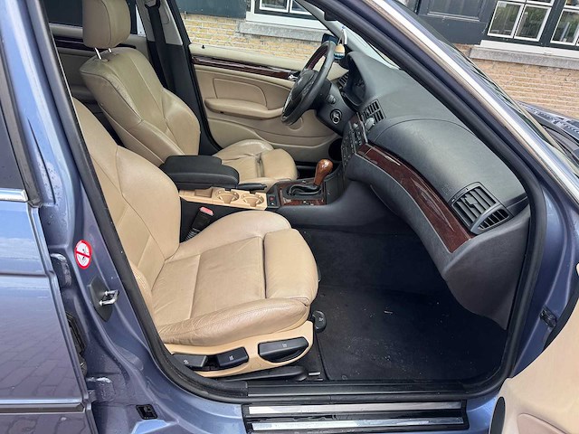 Bmw 3-serie 320i executive hs-069-z - afbeelding 22 van  23