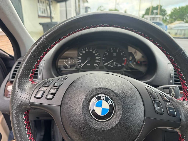 Bmw 3-serie 320i executive, hs-069-z - afbeelding 13 van  23