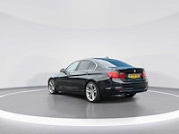 Bmw 3-serie 320i high executive | 4-txx-05 i - afbeelding 13 van  24