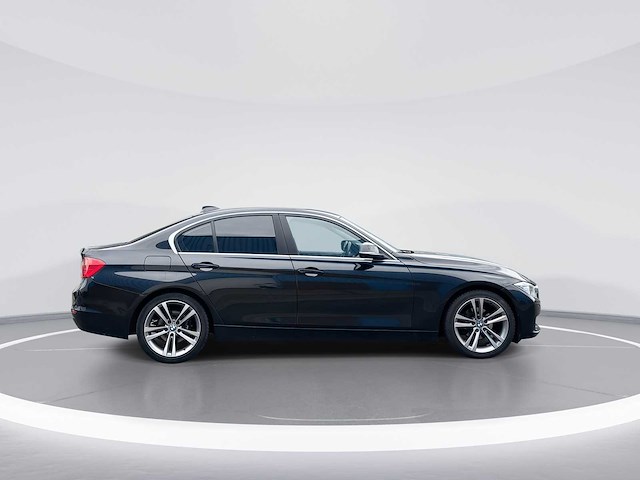 Bmw 3-serie 320i high executive | 4-txx-05 i - afbeelding 18 van  24