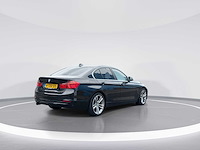 Bmw 3-serie 320i high executive | 4-txx-05 i - afbeelding 2 van  24