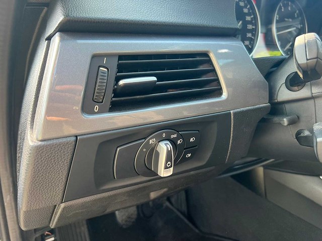 Bmw 3-serie 320i high executive, 5-zkx-78 - afbeelding 9 van  17