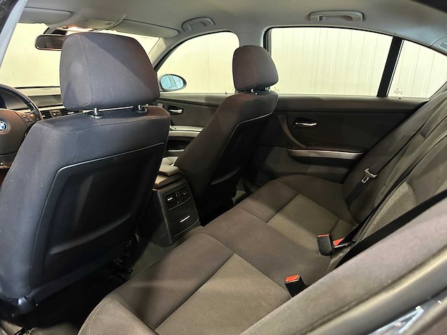 Bmw 3-serie 320i high executive 71-xg-pf - afbeelding 2 van  20