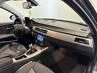 Bmw 3-serie 320i high executive 71-xg-pf - afbeelding 3 van  20