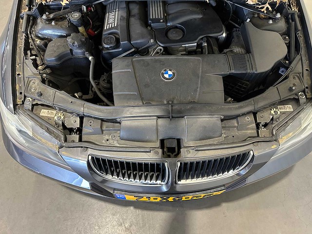 Bmw 3-serie 320i high executive 71-xg-pf - afbeelding 11 van  20