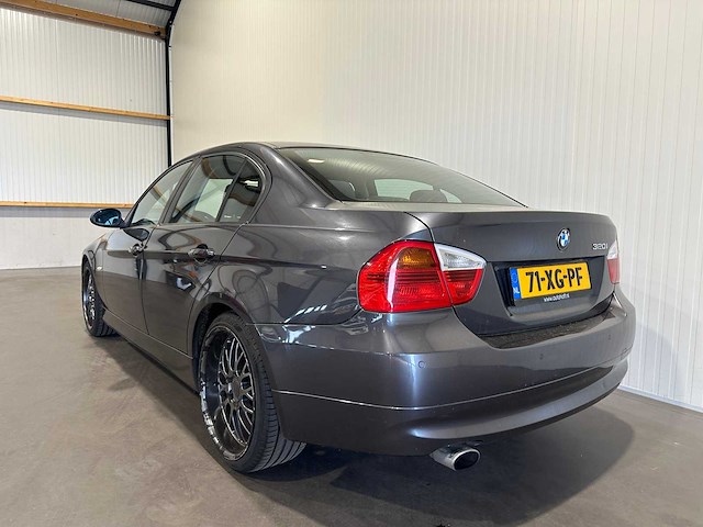 Bmw 3-serie 320i high executive 71-xg-pf - afbeelding 14 van  20