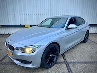 Bmw 3-serie 320i high executive; 88-xkj-4 - afbeelding 1 van  19