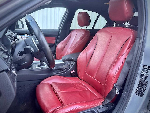 Bmw 3-serie 320i high executive; 88-xkj-4 - afbeelding 15 van  19