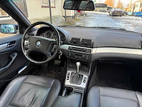 Bmw 3-serie 320i special edition automaat 13-pv-vz - afbeelding 9 van  22