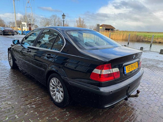 Bmw 3-serie 320i special edition automaat 13-pv-vz - afbeelding 17 van  22