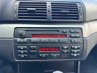 Bmw 3-serie 320i special edition automaat 13-pv-vz - afbeelding 20 van  22