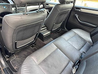 Bmw 3-serie 320i special edition automaat 13-pv-vz - afbeelding 22 van  22