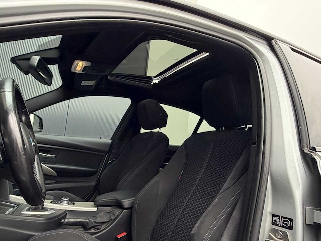 Bmw 3-serie 328i high executive 2012 | zr-420-j iaw - afbeelding 13 van  31