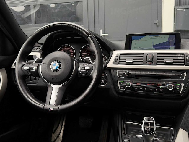 Bmw 3-serie 328i high executive 2012 | zr-420-j iaw - afbeelding 16 van  31