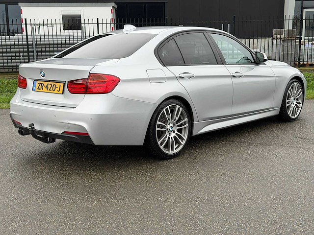 Bmw 3-serie 328i high executive 2012 | zr-420-j iaw - afbeelding 27 van  31