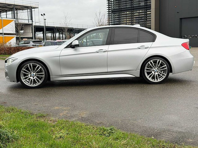 Bmw 3-serie 328i high executive 2012| zr-420-j iaw - afbeelding 12 van  31