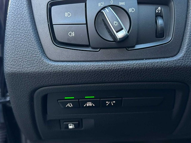 Bmw 3-serie 330e m-sport edition 2019 | xg-165-v - afbeelding 6 van  19