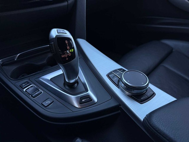 Bmw 3-serie 330e m-sport edition 2019 | xg-165-v - afbeelding 14 van  19