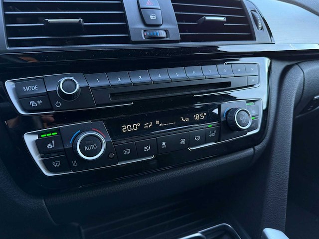 Bmw 3-serie 330e m-sport edition 2019 | xg-165-v - afbeelding 17 van  19