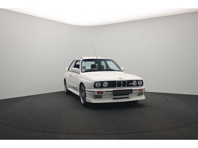Bmw 3-serie e30 m3 unrestored 1989 - afbeelding 3 van  31