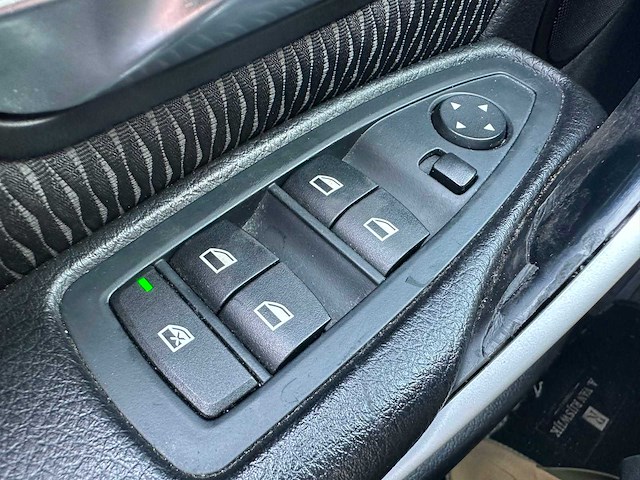 Bmw 3-serie touring 316d executive * 1-kkf-05 - afbeelding 2 van  20