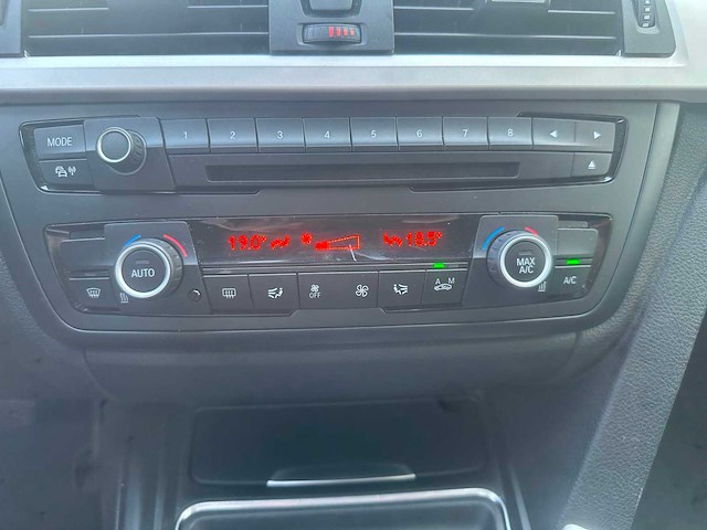 Bmw 3-serie touring 316d executive * 1-kkf-05 - afbeelding 7 van  20
