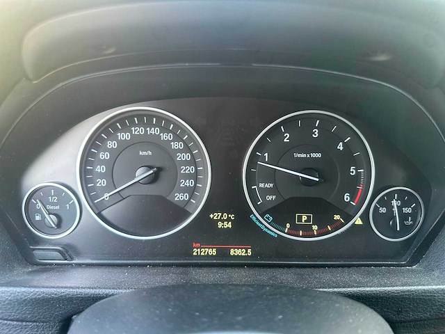 Bmw 3-serie touring 316d executive * 1-kkf-05 - afbeelding 19 van  20