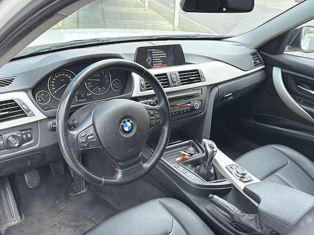 Bmw 3-serie touring 316i executive 2015 | z-342-bn - afbeelding 5 van  5