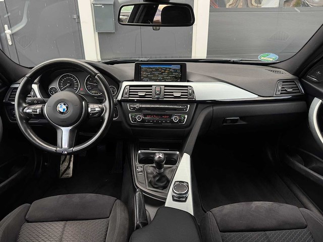 Bmw 3-serie touring 316i executive | car | 2015 | 1-zgr-39 | iaw - afbeelding 19 van  29