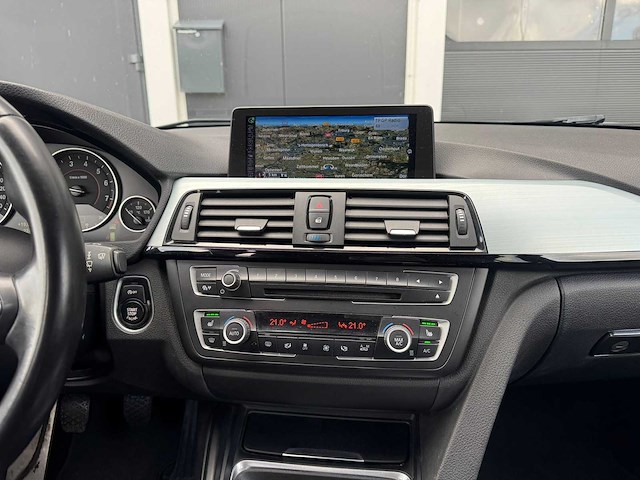 Bmw 3-serie touring 316i executive | car | 2015 | 1-zgr-39 | iaw - afbeelding 8 van  29