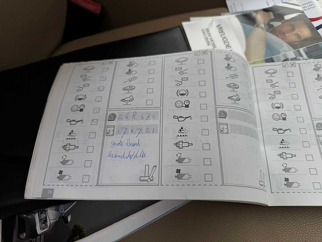 Bmw 3-serie touring 318d corp. l. lux l. 2012 | gb-110-l iaw - afbeelding 20 van  32