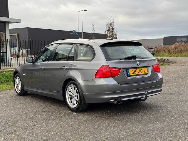 Bmw 3-serie touring 318d corp. l. lux l. 2012 | gb-110-l iaw - afbeelding 29 van  32