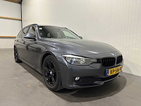 Bmw 3-serie touring 318d upgrade edition kp-516-b - afbeelding 23 van  25
