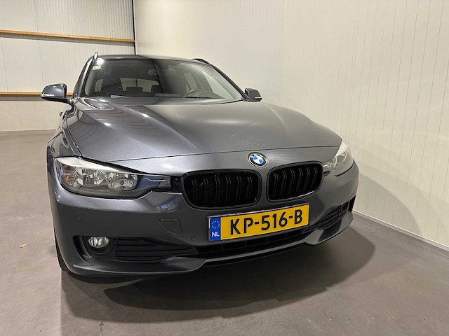Bmw 3-serie touring 318d upgrade edition kp-516-b - afbeelding 24 van  25