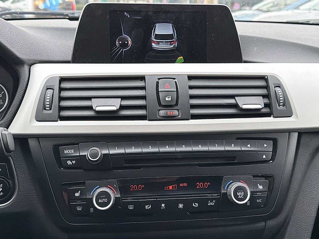 Bmw 3-serie touring 318d xdrive high executive 2014 | h-561-kx - afbeelding 10 van  31