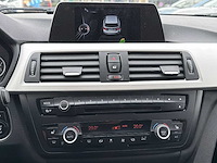 Bmw 3-serie touring 318d xdrive high executive 2014 | h-561-kx - afbeelding 10 van  31