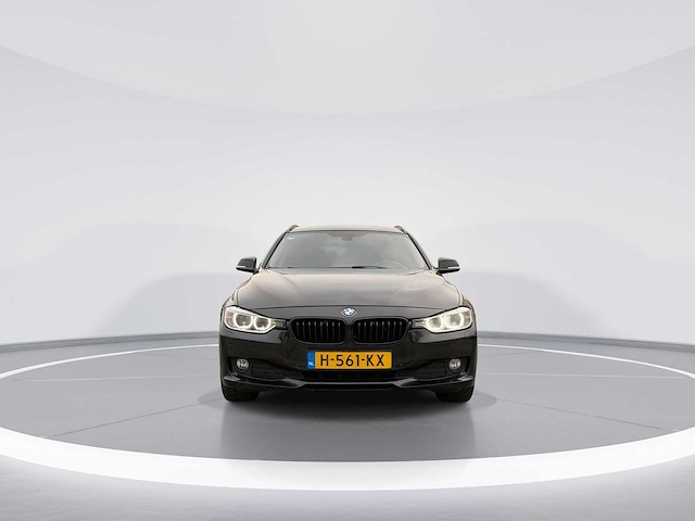 Bmw 3-serie touring 318d xdrive high executive 2014 | h-561-kx - afbeelding 26 van  31
